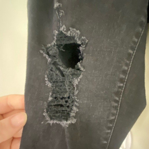 Universal Thread Black Skinny Jeans Modern Fit - Picture 8 of 14